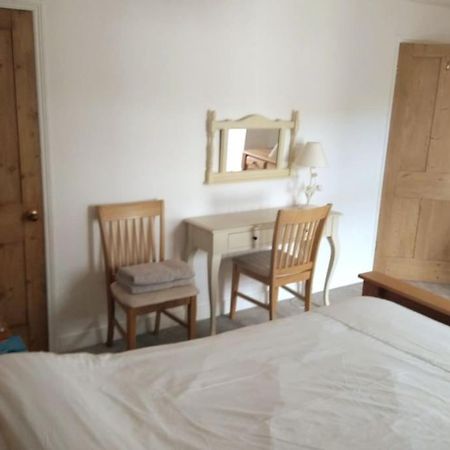 Welcoming Cottage In Chichester Near City Centre Exterior photo